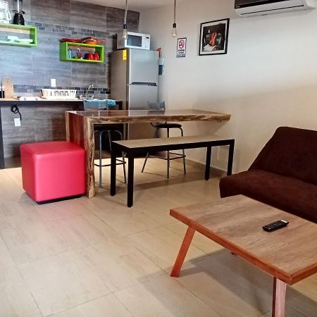 Brisas 10 Beachside Suites Κανκούν Εξωτερικό φωτογραφία