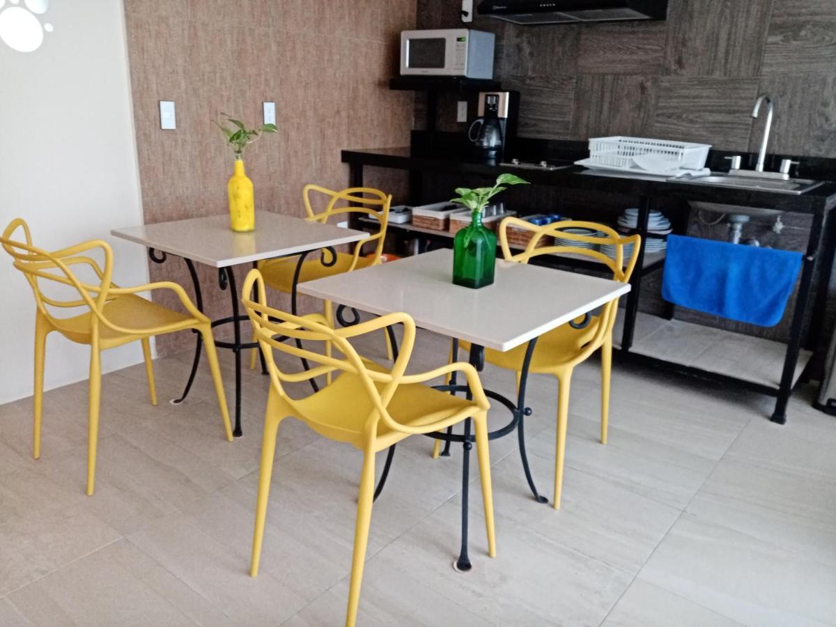 Brisas 10 Beachside Suites Κανκούν Εξωτερικό φωτογραφία