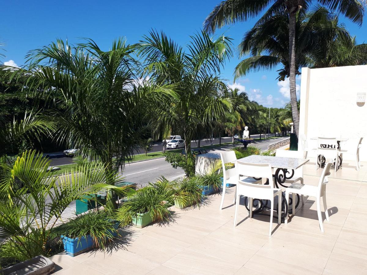Brisas 10 Beachside Suites Κανκούν Εξωτερικό φωτογραφία